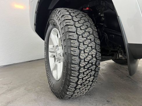 Used 2016 Toyota 4Runner SR5 image 32