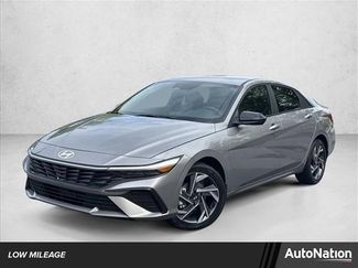 Used 2025 Hyundai Elantra SEL video 1