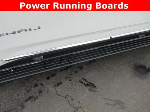 Certified 2022 GMC Yukon XL Denali image 13