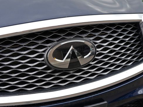 Used 2023 INFINITI QX50 Luxe AWD/4WD image 3