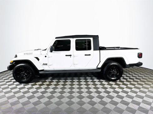 Used 2021 Jeep Gladiator Willys image 9