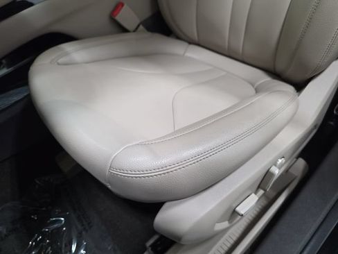 Certified 2022 Lincoln Nautilus AWD w/ Premium Package image 28