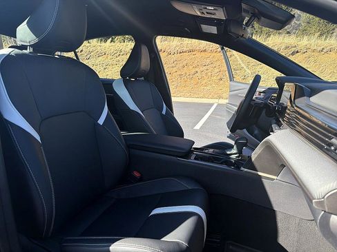 Certified 2025 Toyota Camry SE image 15