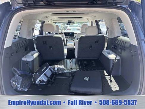 Used 2025 Hyundai Santa Fe Calligraphy AWD/4WD image 10