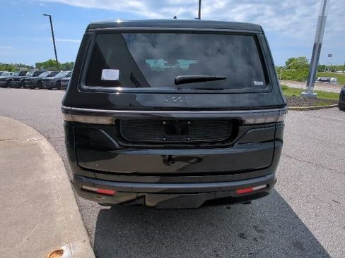 New 2026 Jeep Grand Wagoneer Limited AWD/4WD image 37