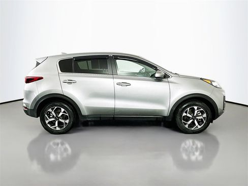 Used 2021 Kia Sportage LX image 8