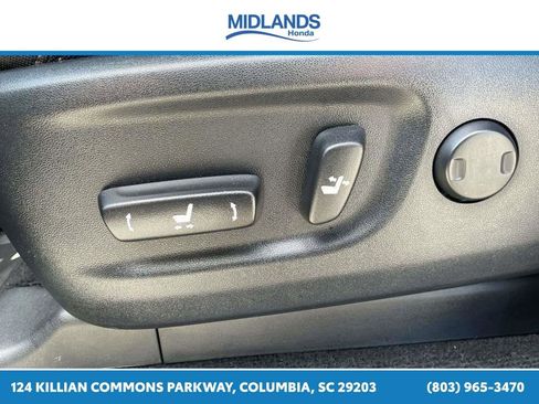 Used 2019 Toyota 4Runner SR5 AWD/4WD image 23