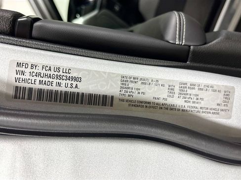 New 2025 Jeep Grand Cherokee Laredo X w/ Luxury Tech Group I image 25