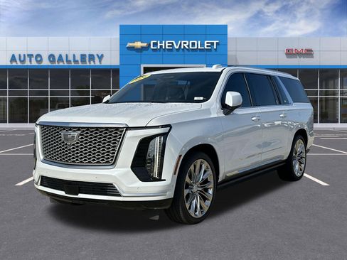 Certified 2026 Cadillac Escalade ESV Luxury w/ LPO, Radiant Package AWD/4WD image 1