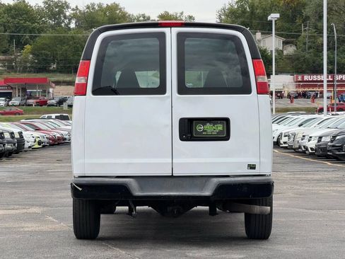 Used 2016 Chevrolet Express 2500 Extended image 5