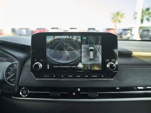 Used 2024 Mitsubishi Outlander SE image 47