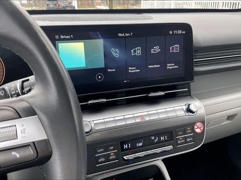 Certified 2024 Hyundai Kona SEL image 7