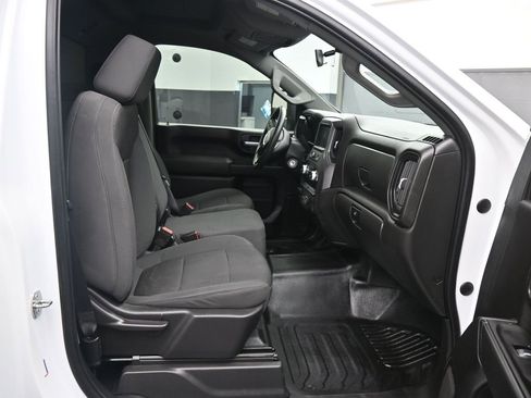 Used 2022 GMC Sierra 2500 Pro w/ Convenience Package image 11