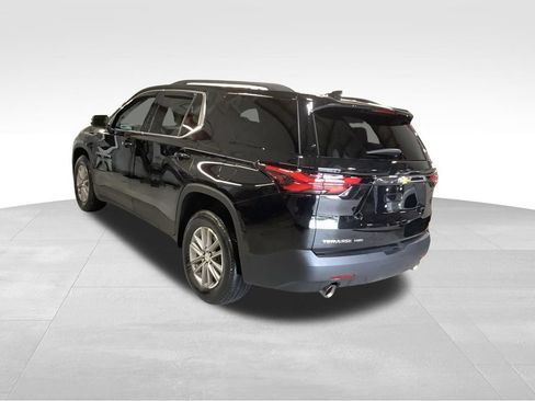 Used 2023 Chevrolet Traverse LT AWD/4WD image 3