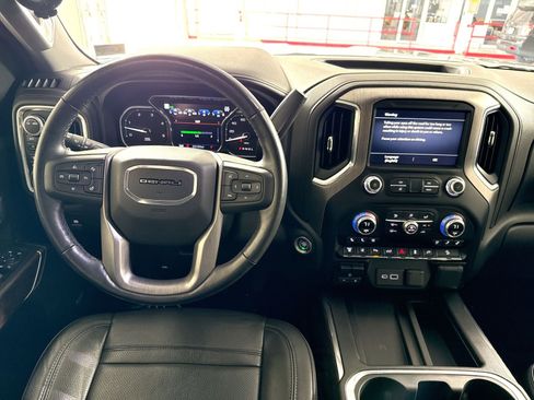 Used 2020 GMC Sierra 2500 Denali w/ Denali Ultimate Package AWD/4WD image 16