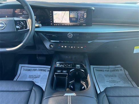 Certified 2026 Nissan Murano Platinum w/ Cargo Package image 11