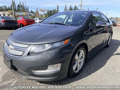 Used 2013 Chevrolet Volt Premium w/ Premium Trim Package image 4