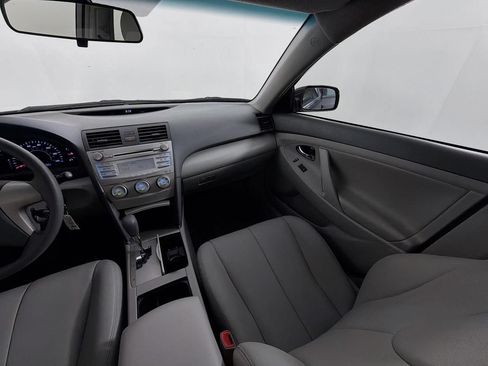 Used 2011 Toyota Camry LE w/ LE Extra-Value Pkg FWD image 12