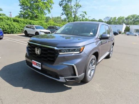 New 2025 Honda Pilot EX-L image 1