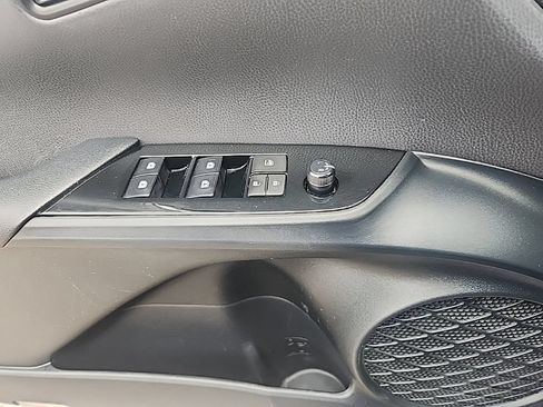 Used 2017 Toyota Prius Prime Advanced FWD image 24
