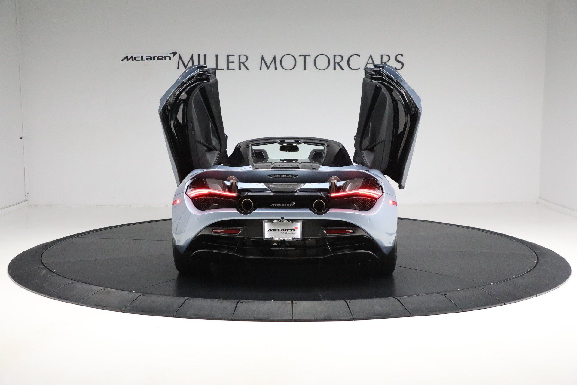 Used 2023 McLaren 720S Performance RWD image 19