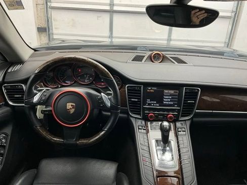 Used 2013 Porsche Panamera 4 image 4