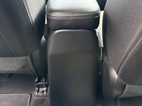 Used 2018 Kia Soul + FWD image 14