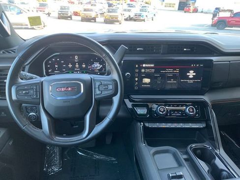 Used 2024 GMC Sierra 2500 AT4 w/ AT4 Premium Plus Package AWD/4WD image 15