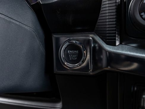 Used 2025 Ford F150 Raptor image 23