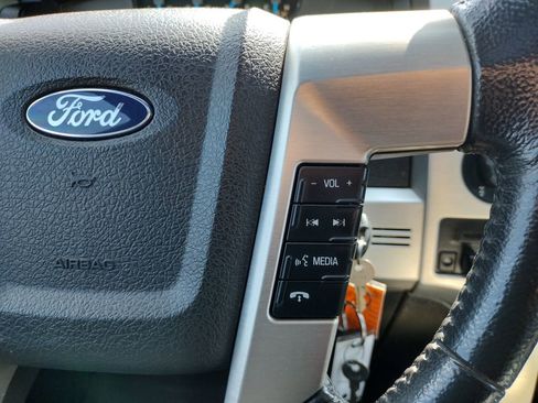 Used 2013 Ford F150 Platinum image 19