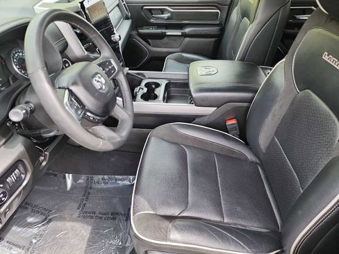 Used 2025 RAM 1500 Laramie AWD/4WD image 15