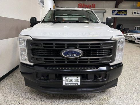 Used 2023 Ford F350 XL image 2