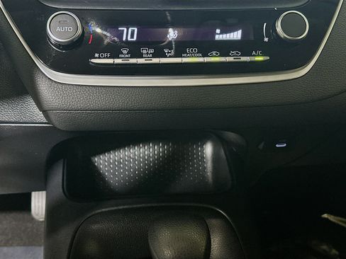 Used 2024 Toyota Corolla LE w/ LE Convenience Package FWD image 23