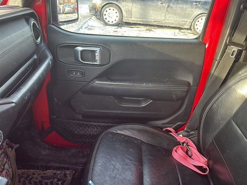 Used 2019 Jeep Wrangler Unlimited Sahara w/ Dual Top Group image 9