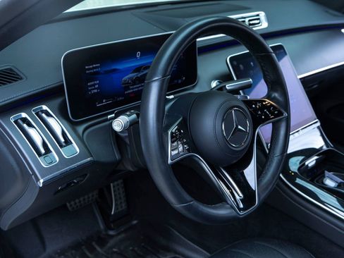 Used 2023 Mercedes-Benz S 500 4MATIC image 16