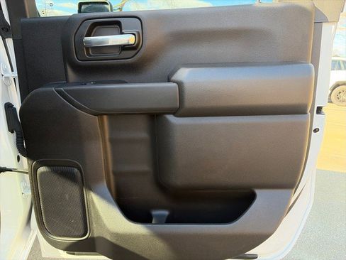 Used 2025 Chevrolet Silverado 2500 W/T w/ WT Convenience Package image 34