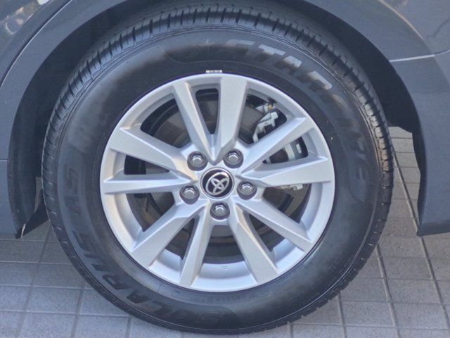 Used 2025 Toyota Camry LE FWD image 13