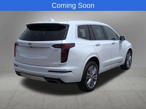 Used 2024 Cadillac XT6 Premium Luxury AWD/4WD image 6