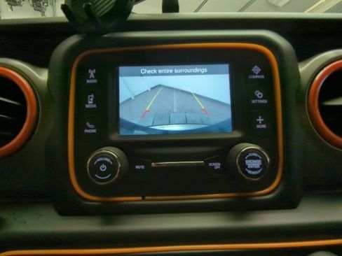 Used 2019 Jeep Wrangler Unlimited Sport AWD/4WD image 16