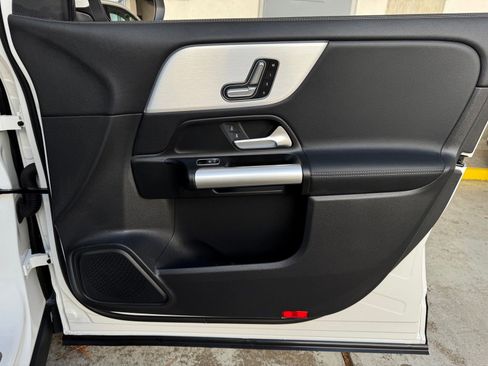 New 2025 Mercedes-Benz GLA 250 image 16