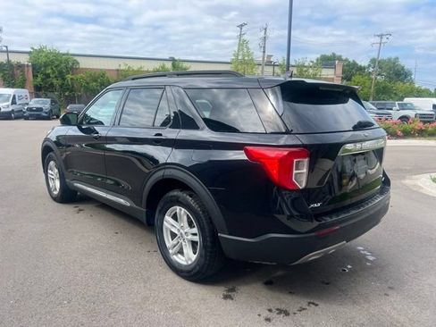 Used 2023 Ford Explorer XLT w/ Equipment Group 202A AWD/4WD image 7