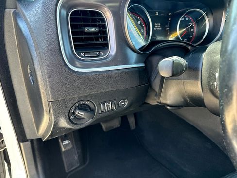 Used 2021 Dodge Charger SXT w/ Leather Interior Group image 19