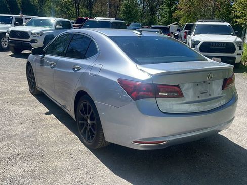 Used 2015 Acura TLX V6 w/ Technology Package FWD image 5
