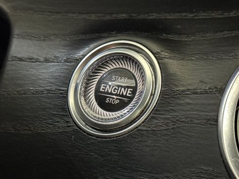 Used 2019 Mercedes-Benz E 300 image 17