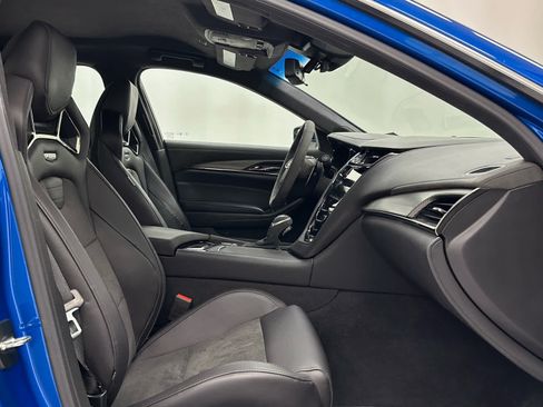 Used 2018 Cadillac CTS V w/ Carbon Fiber Package RWD image 18