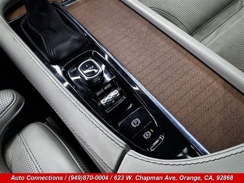Used 2016 Volvo XC90 T6 Inscription w/ Vision Package AWD/4WD image 16