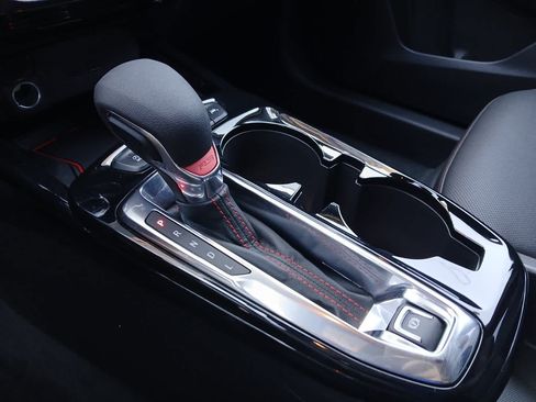 Used 2026 Chevrolet Trax RS w/ Sunroof Package FWD image 69