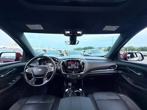 Used 2022 Chevrolet Traverse RS AWD/4WD image 18