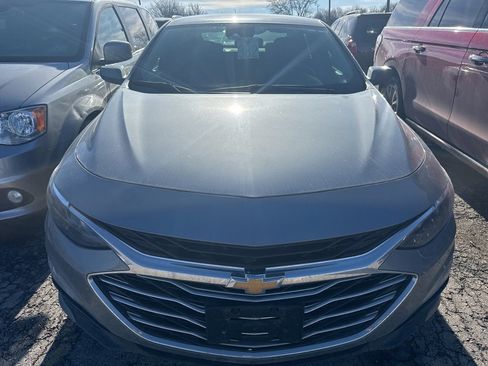 Used 2023 Chevrolet Malibu LT image 2