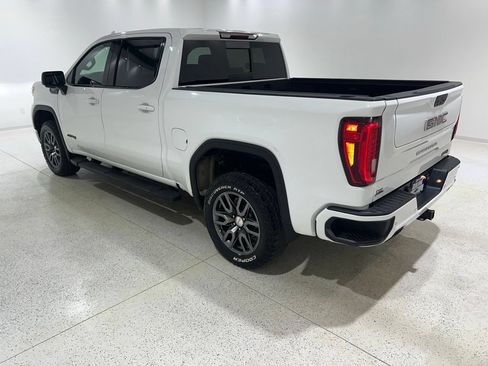 Used 2020 GMC Sierra 1500 AT4 w/ AT4 Premium Package AWD/4WD image 3